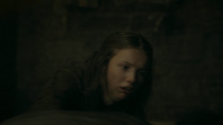extant_GameOfThrones_5x07-TheGift_2197
