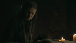 extant_GameOfThrones_5x07-TheGift_2296