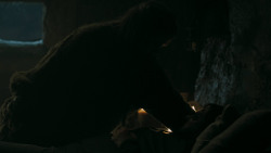 extant_GameOfThrones_5x07-TheGift_2428