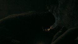 extant_GameOfThrones_5x07-TheGift_2435