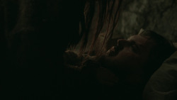 extant_GameOfThrones_5x07-TheGift_2456