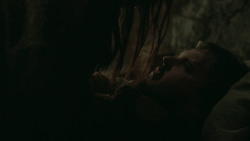 extant_GameOfThrones_5x07-TheGift_2457