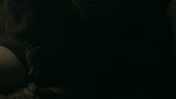 extant_GameOfThrones_5x07-TheGift_2480