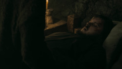 extant_GameOfThrones_5x07-TheGift_2487
