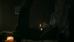 extant_GameOfThrones_5x07-TheGift_2505