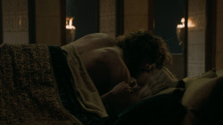 extant_GameOfThrones_5x07-TheGift_2896