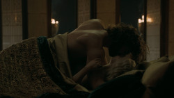 extant_GameOfThrones_5x07-TheGift_2901
