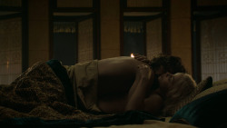 extant_GameOfThrones_5x07-TheGift_2933