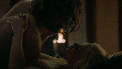 extant_GameOfThrones_5x07-TheGift_2975