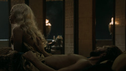 extant_GameOfThrones_5x07-TheGift_3016
