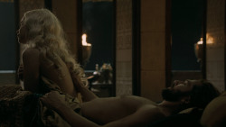 extant_GameOfThrones_5x07-TheGift_3019