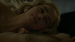 extant_GameOfThrones_5x07-TheGift_3039