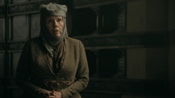 extant_GameOfThrones_5x07-TheGift_3397