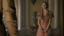 extant_GameOfThrones_5x07-TheGift_3892