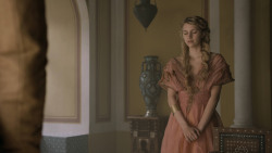 extant_GameOfThrones_5x07-TheGift_3896