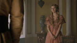 extant_GameOfThrones_5x07-TheGift_3904