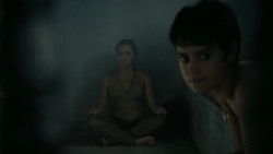 extant_GameOfThrones_5x07-TheGift_4054