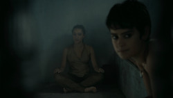 extant_GameOfThrones_5x07-TheGift_4055