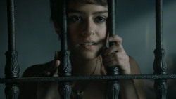extant_GameOfThrones_5x07-TheGift_4128