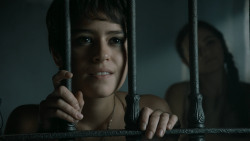 extant_GameOfThrones_5x07-TheGift_4262