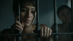 extant_GameOfThrones_5x07-TheGift_4288