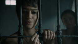 extant_GameOfThrones_5x07-TheGift_4326