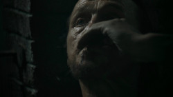 extant_GameOfThrones_5x07-TheGift_4363
