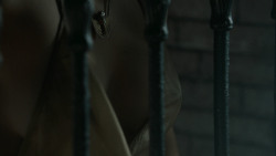 extant_GameOfThrones_5x07-TheGift_4392