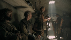 extant_GameOfThrones_5x07-TheGift_4757