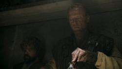 extant_GameOfThrones_5x07-TheGift_4775