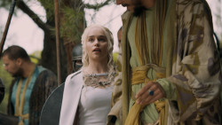 extant_GameOfThrones_5x07-TheGift_4794