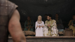 extant_GameOfThrones_5x07-TheGift_4865