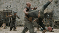 extant_GameOfThrones_5x07-TheGift_4983