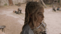 extant_GameOfThrones_5x07-TheGift_5004