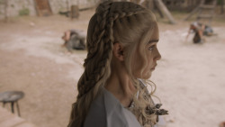 extant_GameOfThrones_5x07-TheGift_5007