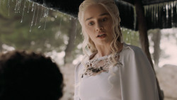 extant_GameOfThrones_5x07-TheGift_5014