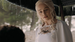 extant_GameOfThrones_5x07-TheGift_5016