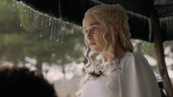 extant_GameOfThrones_5x07-TheGift_5053