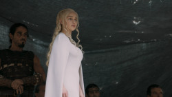extant_GameOfThrones_5x07-TheGift_5063