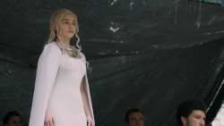 extant_GameOfThrones_5x07-TheGift_5067