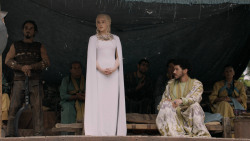 extant_GameOfThrones_5x07-TheGift_5093