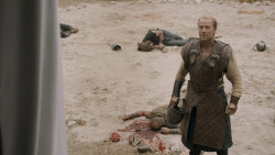 extant_GameOfThrones_5x07-TheGift_5199