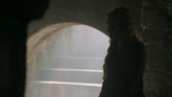 extant_GameOfThrones_5x07-TheGift_5710