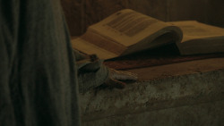 extant_GameOfThrones_5x07-TheGift_5827