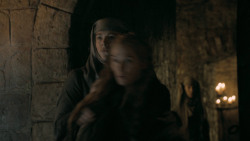 extant_GameOfThrones_5x07-TheGift_6034