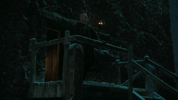 extant_GameOfThrones_6x01-TheRedWoman_0126