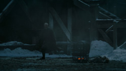 extant_GameOfThrones_6x01-TheRedWoman_0151