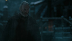 extant_GameOfThrones_6x01-TheRedWoman_0163