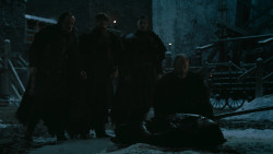extant_GameOfThrones_6x01-TheRedWoman_0201