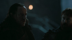 extant_GameOfThrones_6x01-TheRedWoman_0204